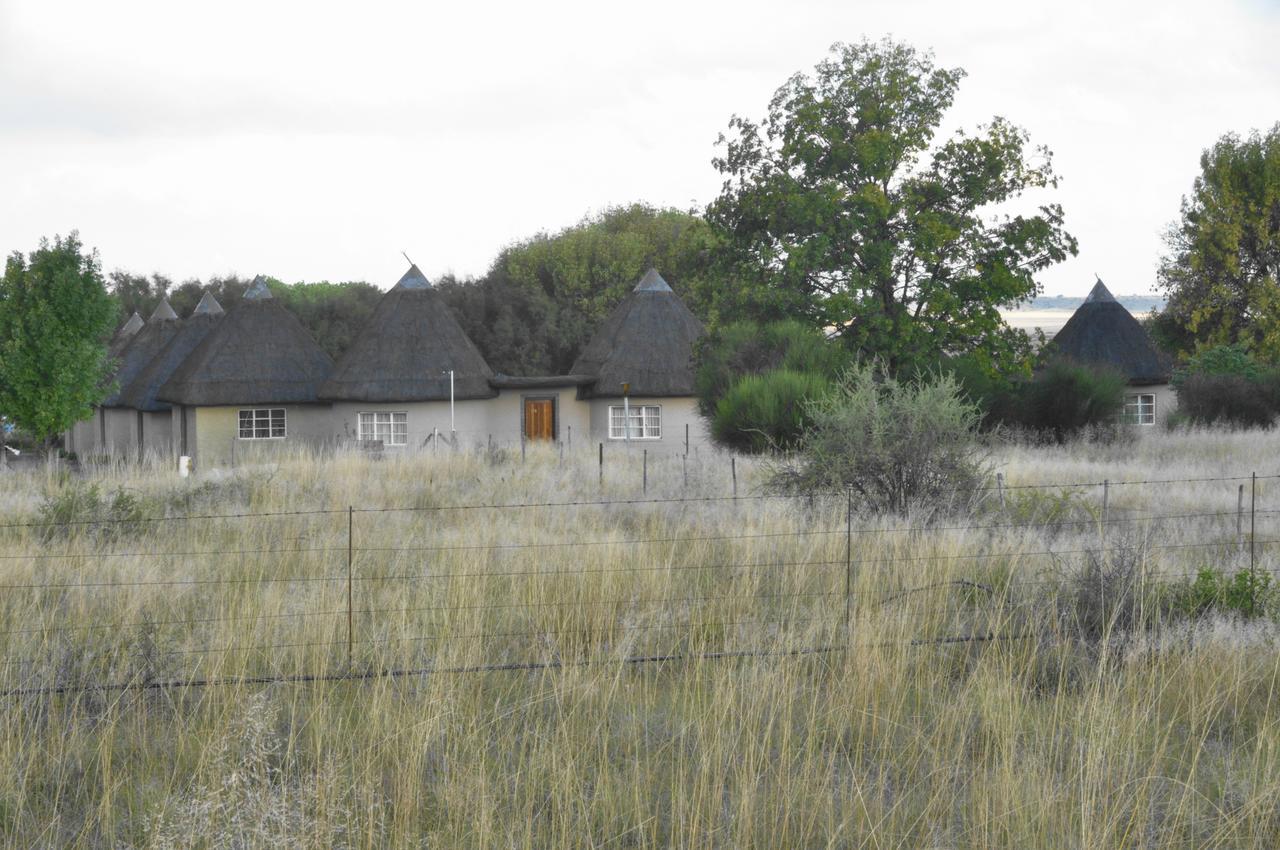 Van Zylsvlei - A Karoo Guest Farm Colesberg Extérieur photo